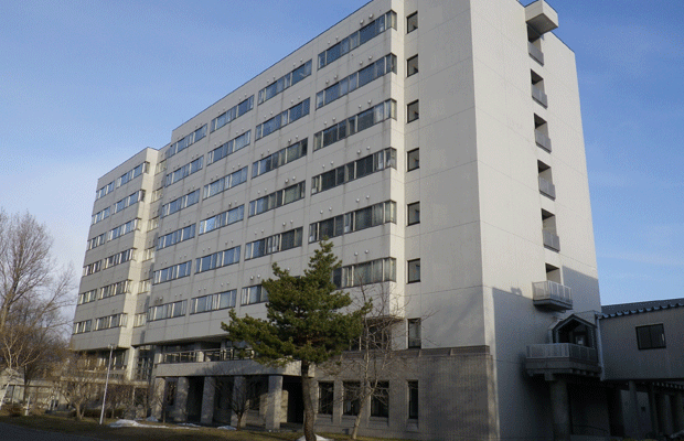 北海道大学工学部材料化学系棟外壁改修工事